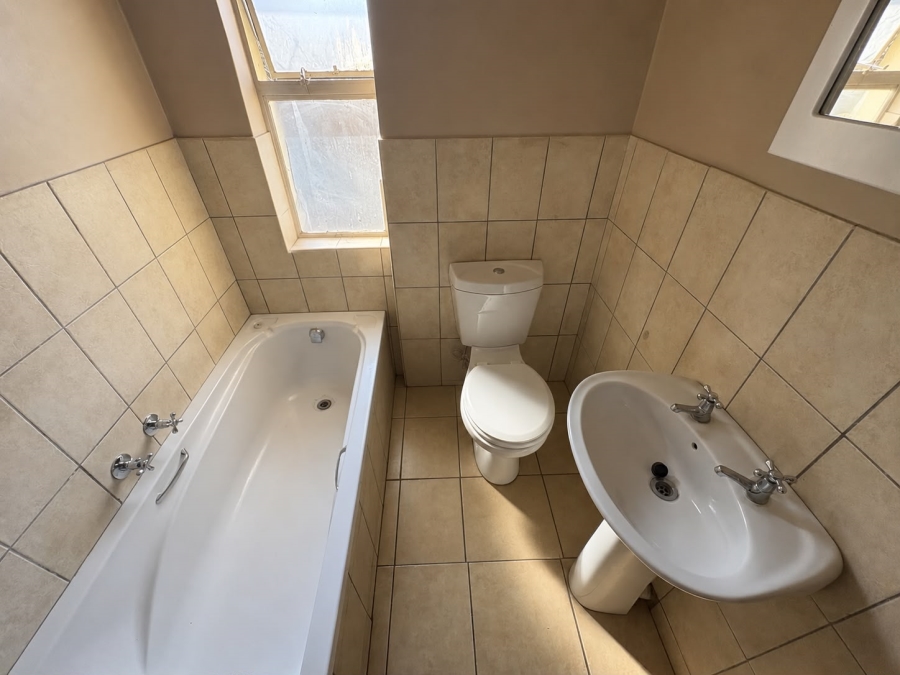 3 Bedroom Property for Sale in Geelhoutpark North West